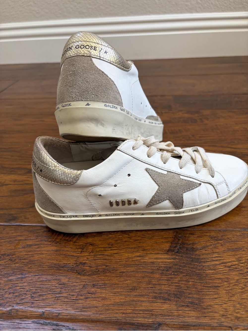Golden Goose White Leather Sneakers Taupe Star & Metallic Gold Heel Hi Star